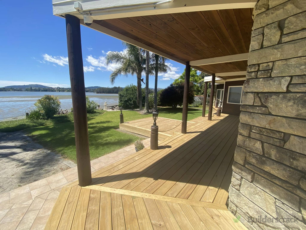 Wrap-around Coastal Deck