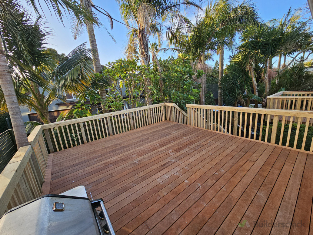 Nice new kwila deck with new balustrading and stairs is a great touch to this back yard