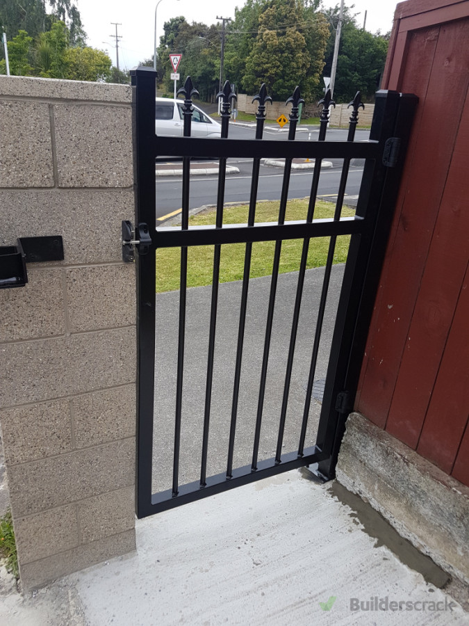 Tube Pedestrian Gate