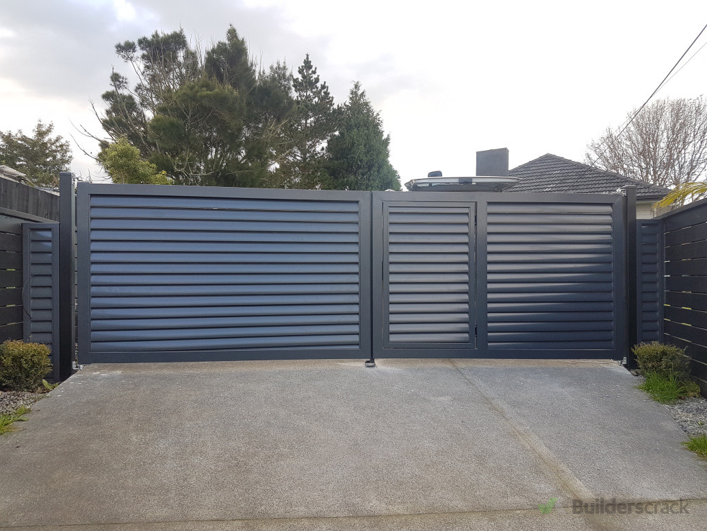 Louvre Double Swing Gate