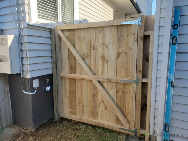 Gate at the side of the house