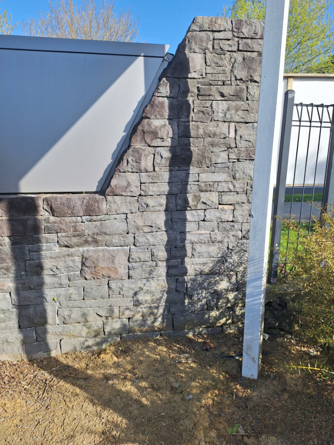 SUPPLY N BUILT STONEWALLS