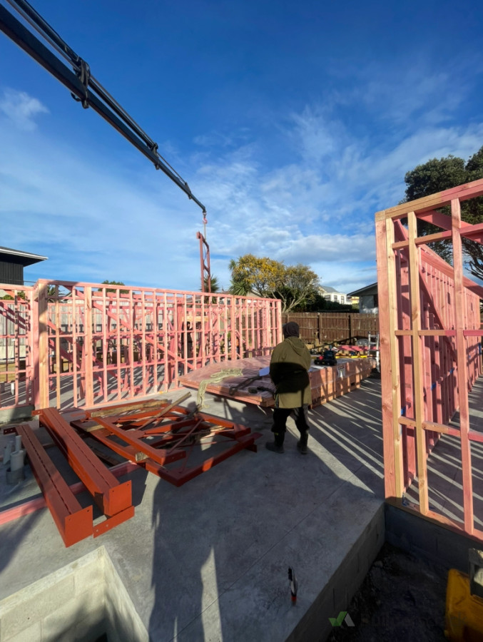 Collaboration in action: our team and sub-trades working seamlessly together as the HIAB expertly maneuvers steel into place. Precision meets teamwork!