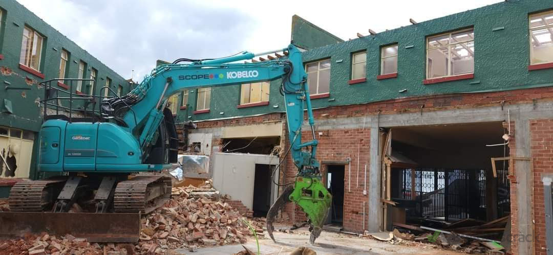 Hotel South Otago Demolition, Balclutha