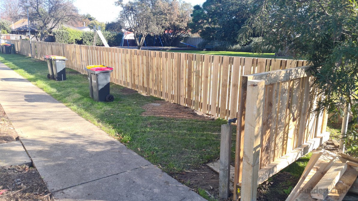 Half height fencing