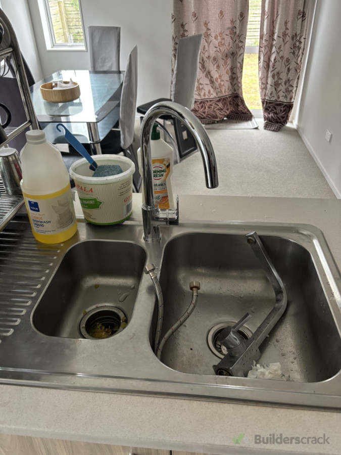 Replace a kitchen tap