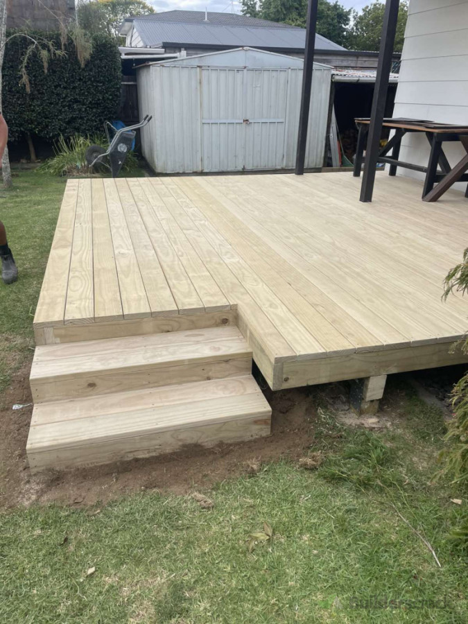 Stairs for the deck extension completed