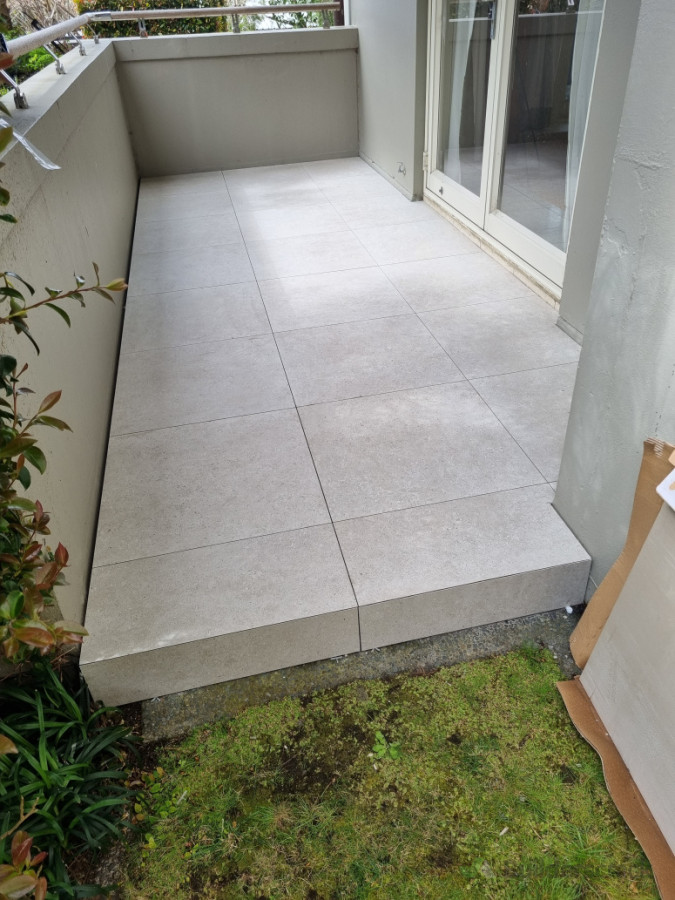 terrace tile size /600x600/