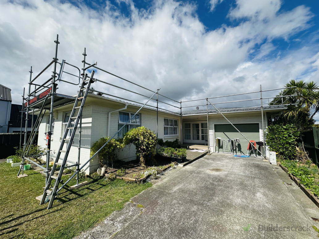 Scaffolding Roof edge protection