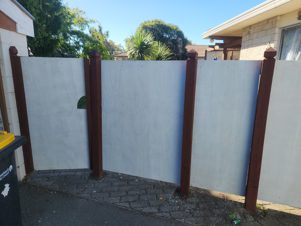 New fence panels