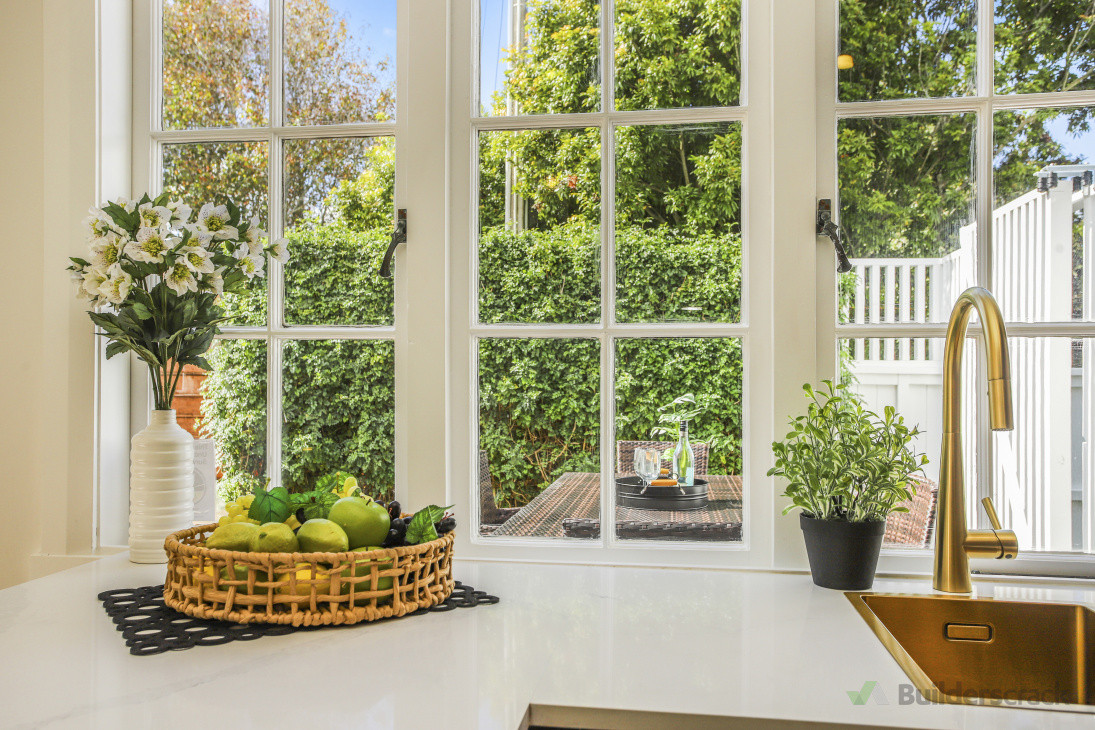 Relocatable house renovation