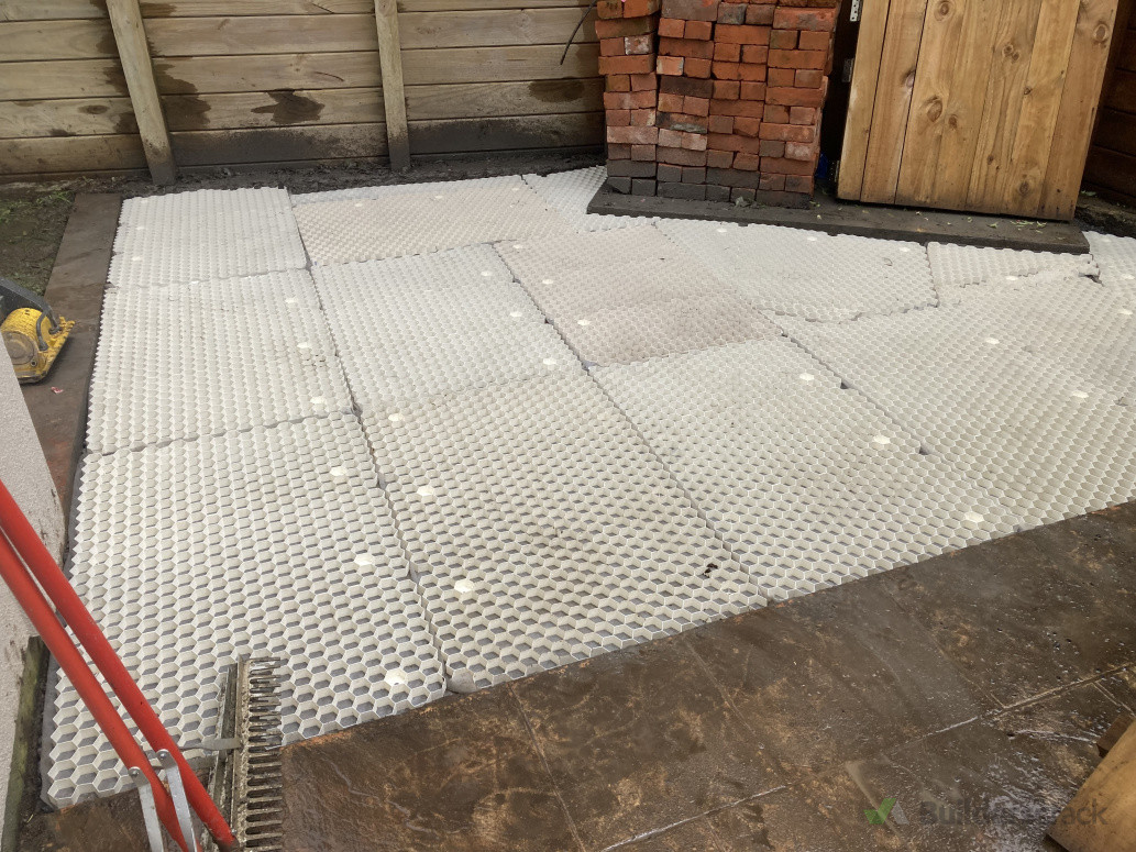 natural paving hunny comb