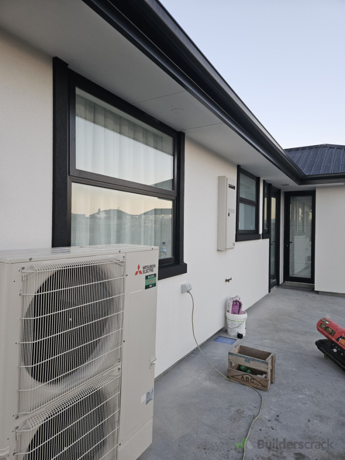 Plaster#paint#panell#rockotr#hebel#specialized#cladding#repairs@townhouses#newbuild.