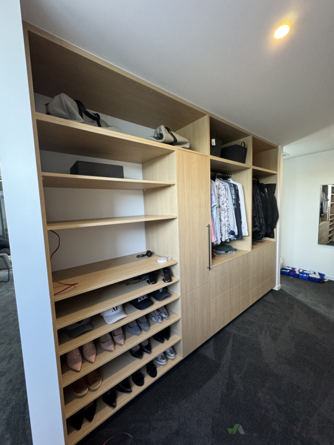 Master Walk-in Wardrobe
