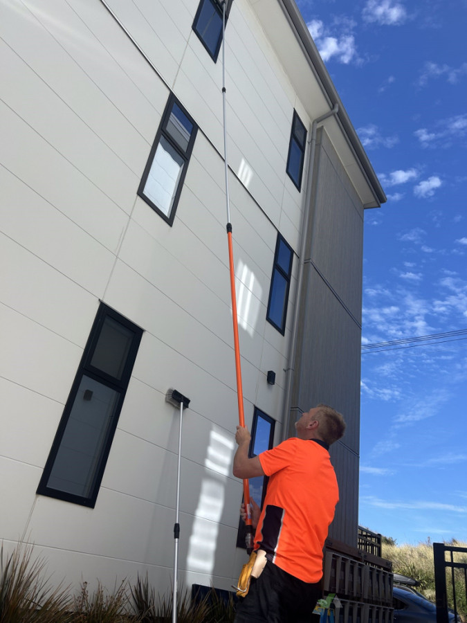 Apartment Window Cleaning