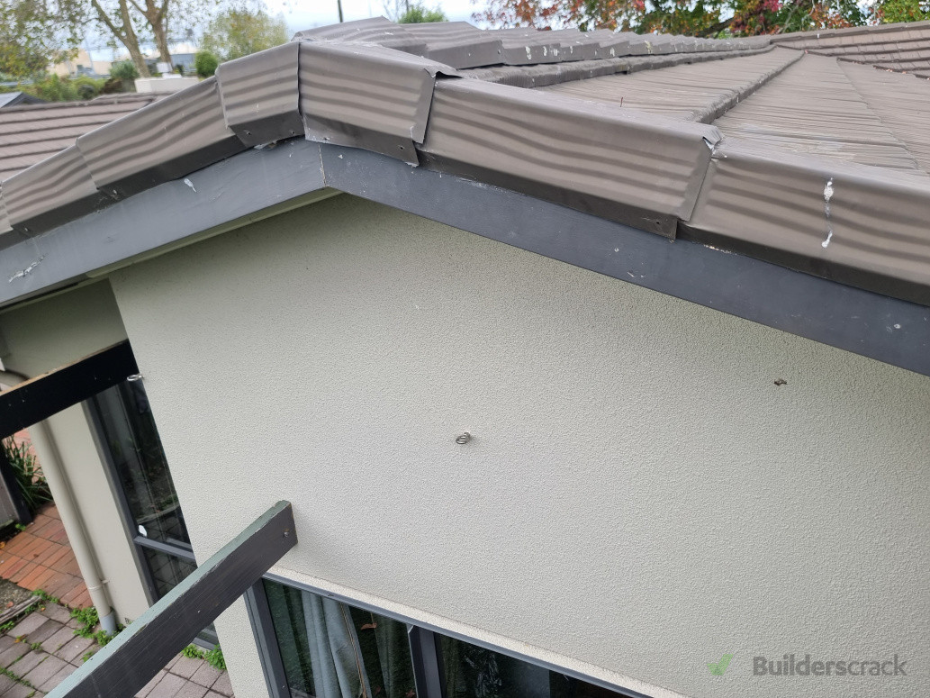 Showing fascia been fix.