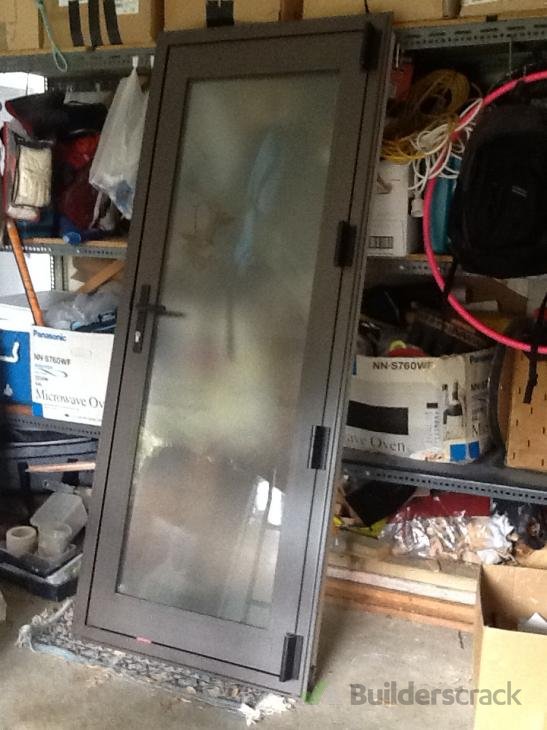 Instal new back door ( 192444) Builderscrack