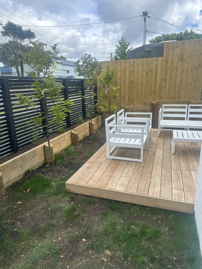 140 Vitex decking