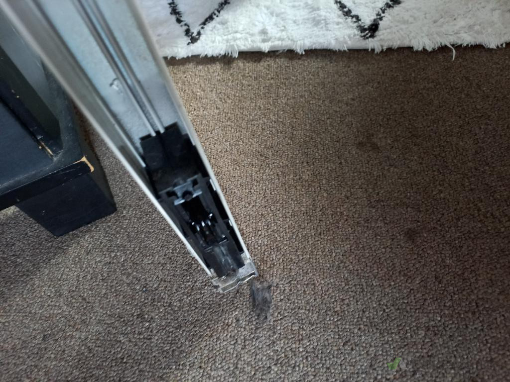 After ranchslider door roller