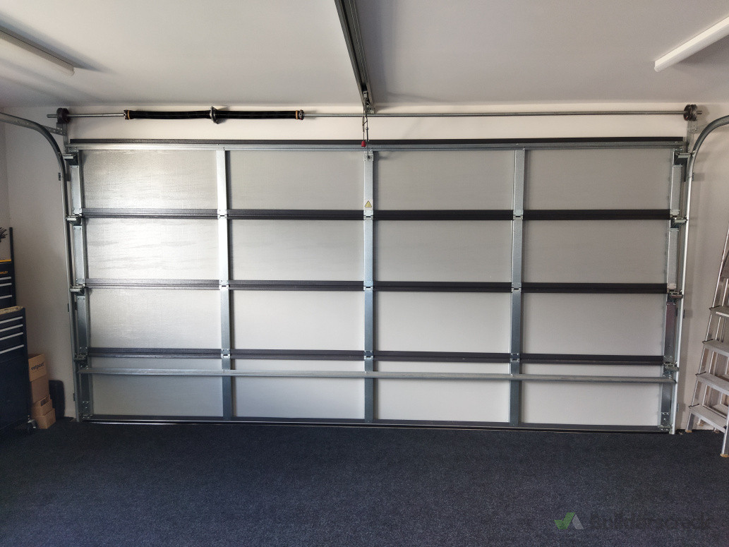 Customers Door before Door insulation and fresh weather strip