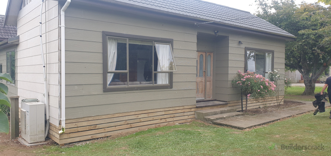 Cleaned it up with some baseboards