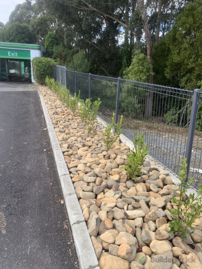 Rock and hedging