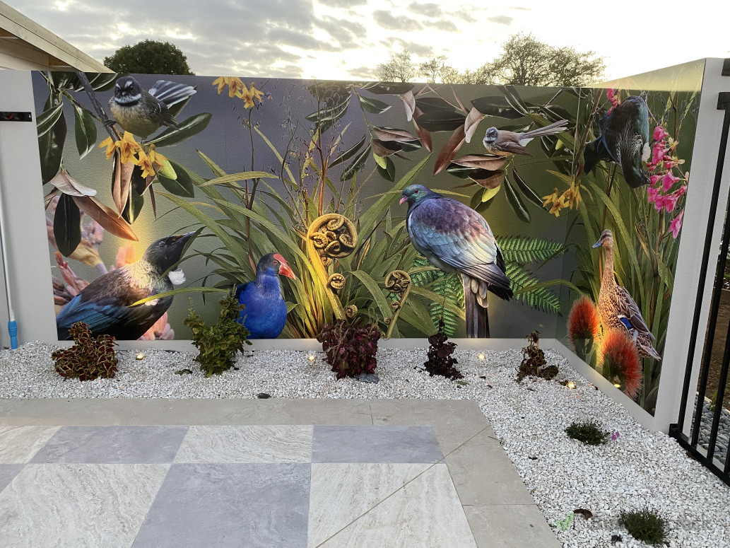 Feature wall lighting in pool area