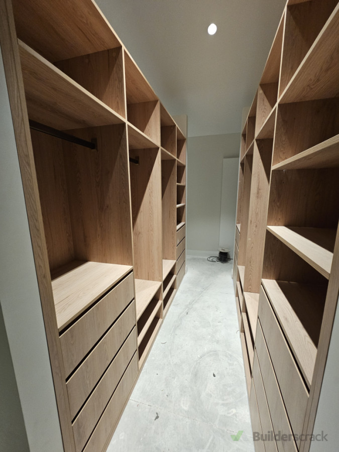 walk in wardrobe cabnetry