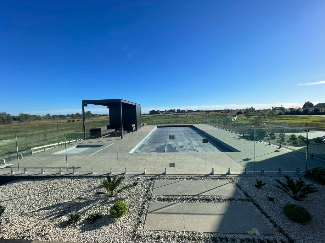 Pool copings, paving and steppers