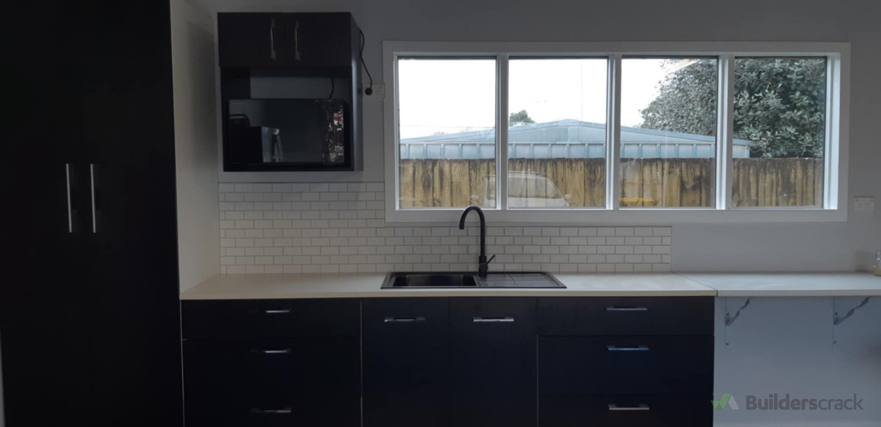 Tiled splashback