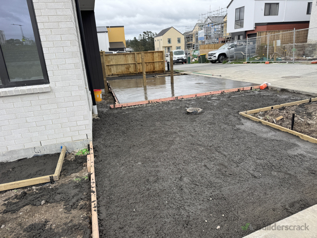 Driveway Concrete Pour - Wash off/Exposed Finish