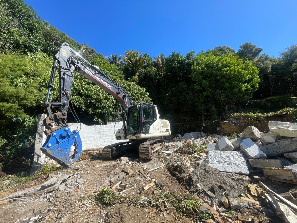 Deconstruction - Breaking out concrete foundations