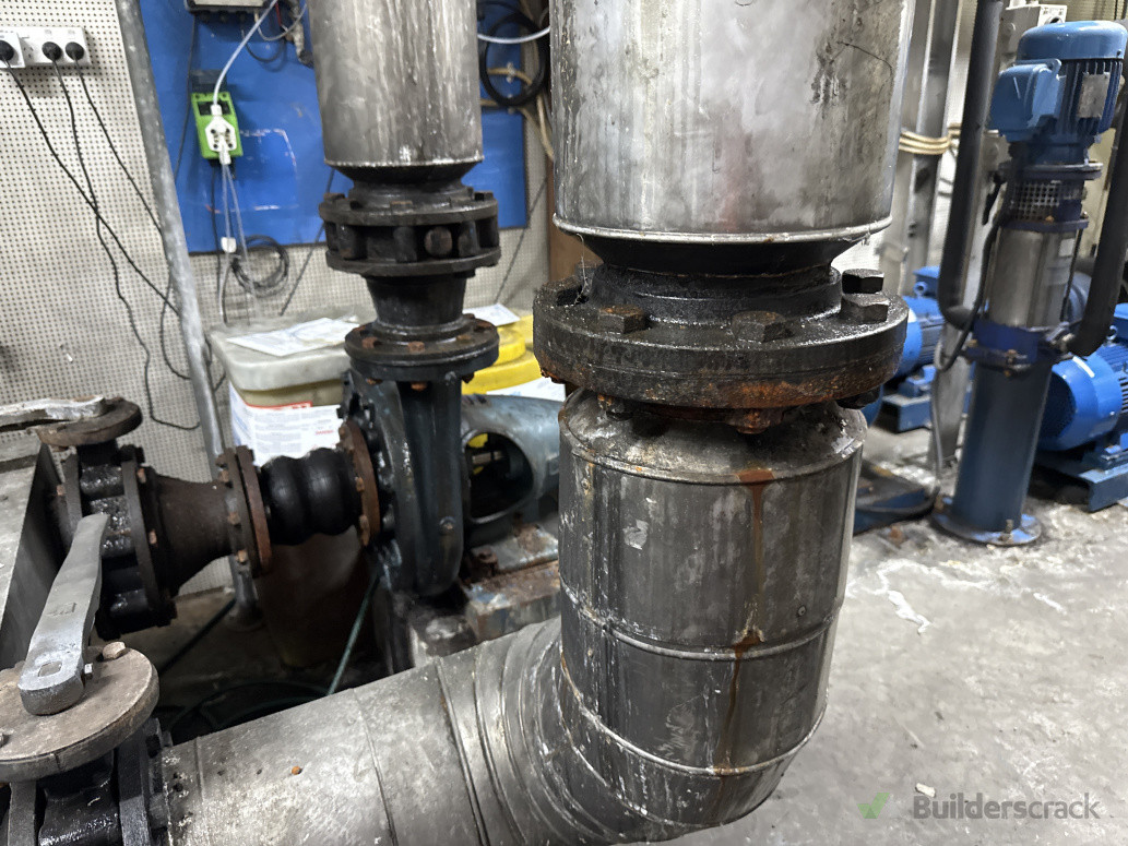 Gaskets to pipe connections