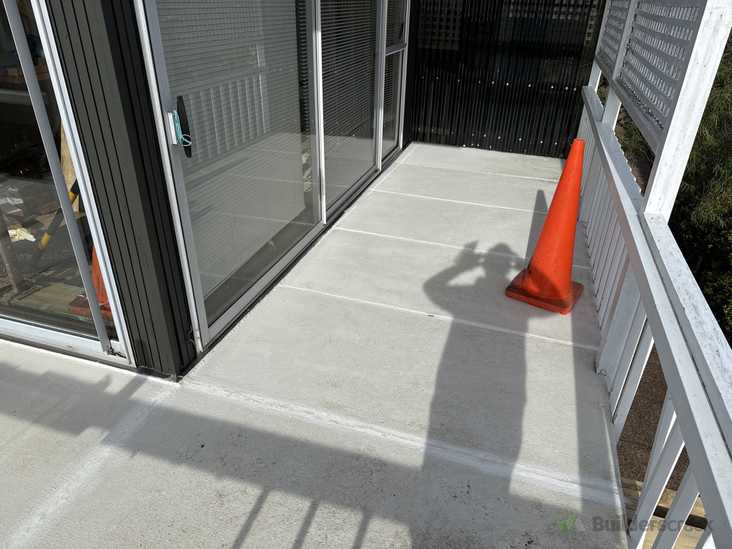 Fibre cement floor to deck