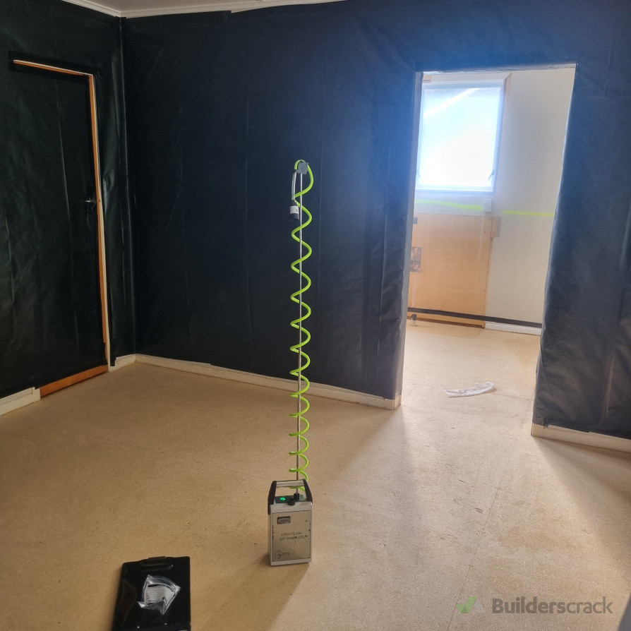 Clearancer air monitor for A-class vinyl