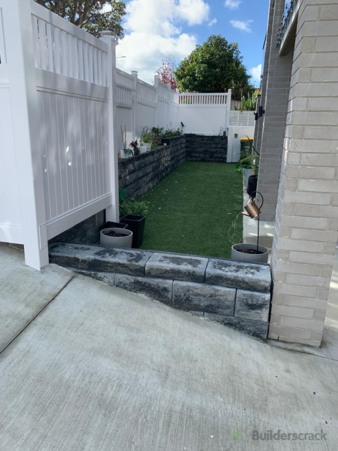 Key Stone Retaining wall