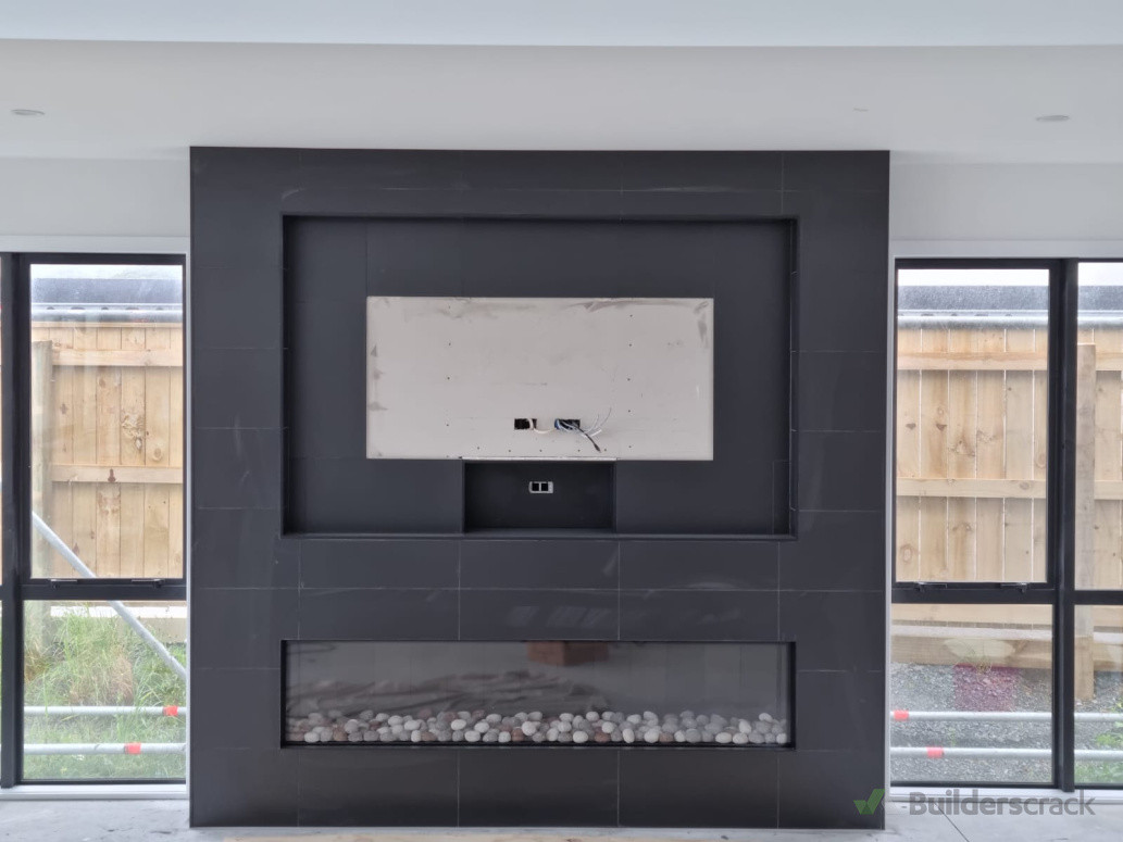 Fireplace/ TV