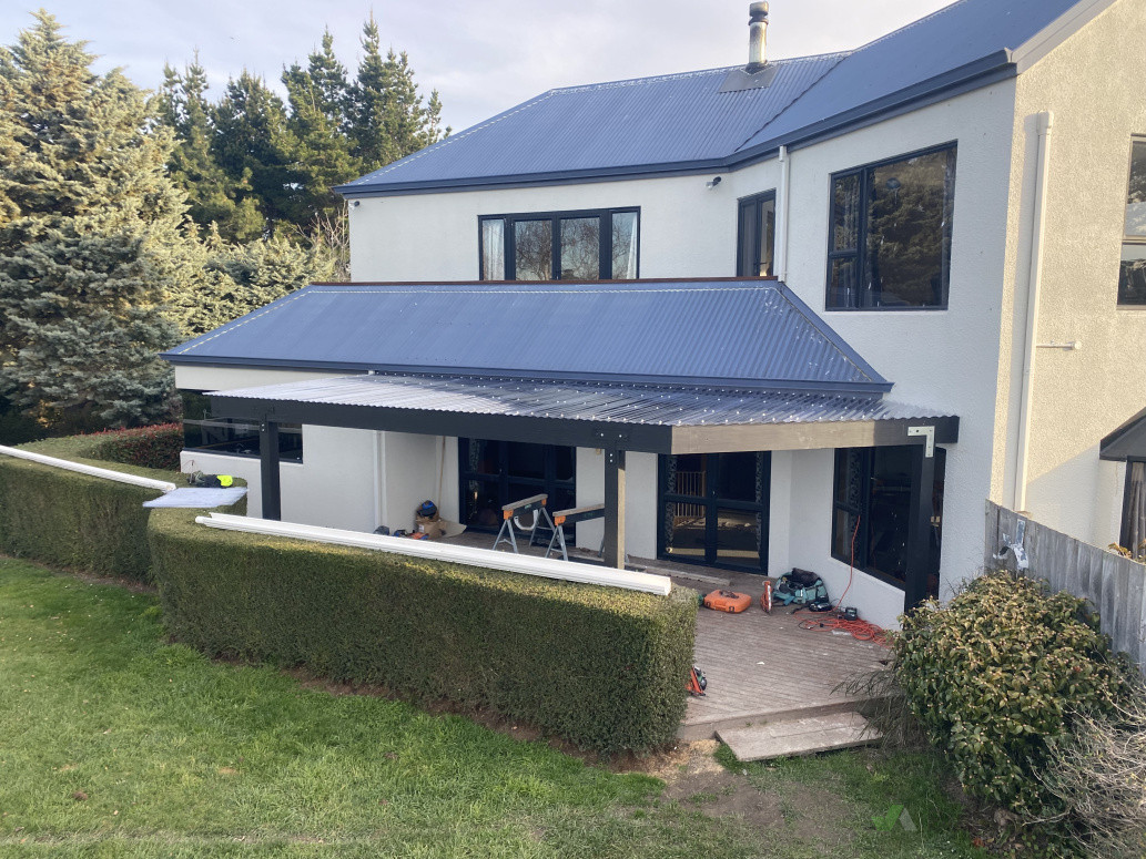 Timber pergola with Clearlite roofing (99.9 uv protection)