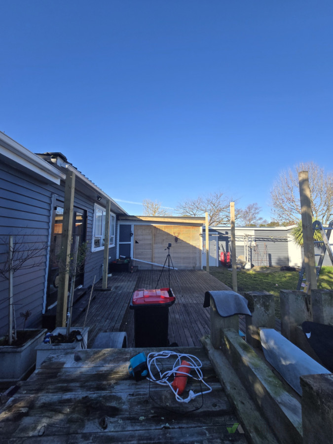 New cover over deck ,with clearlite and tin roof.