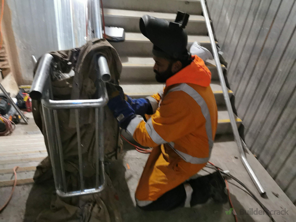 balustrade install and weld