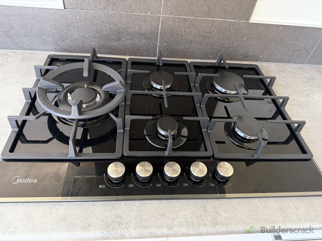5 burner gas hob