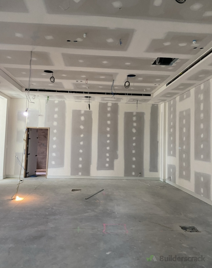 Plastering/Stopping - Walls and Ceiling
