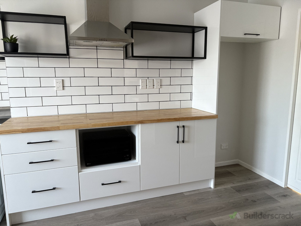 Kitchen cabinet installation