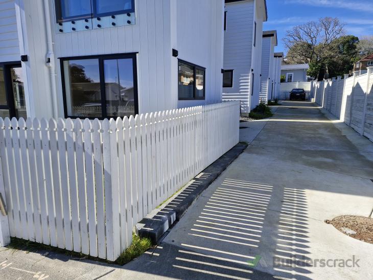 Replacement of existing fence (#1138877) | Builderscrack