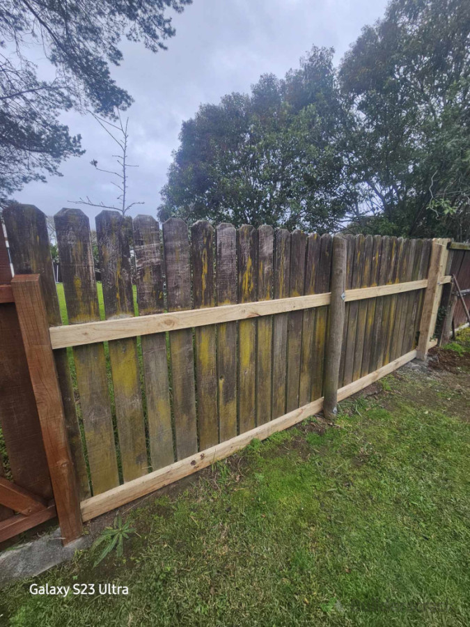Boundary fence Repairs After