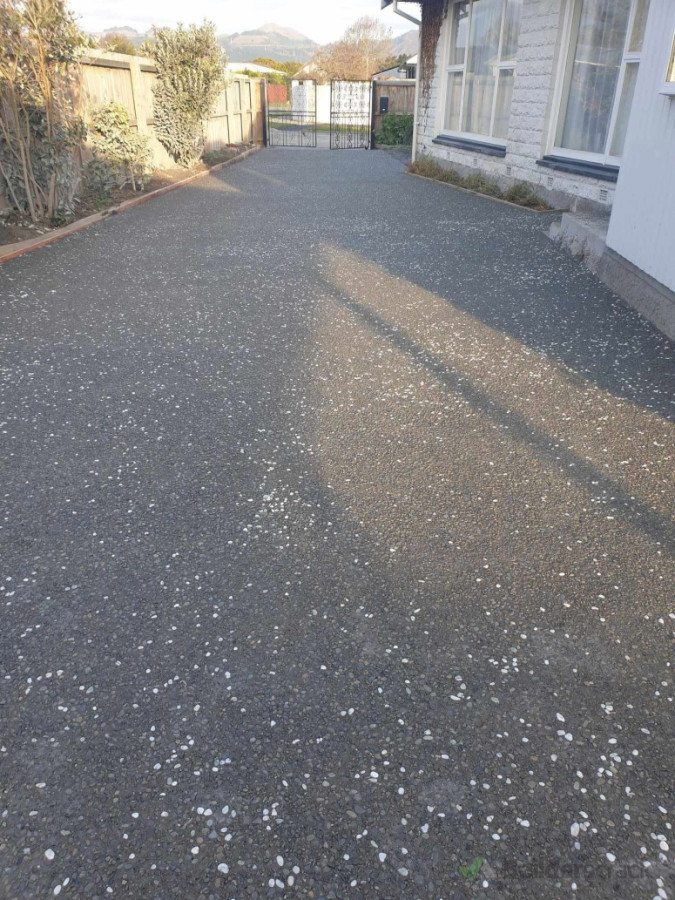 Concrete driveway/ exposed aggregate finished