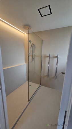 House reconfigured adding new Ensuite to create an amazing master suite