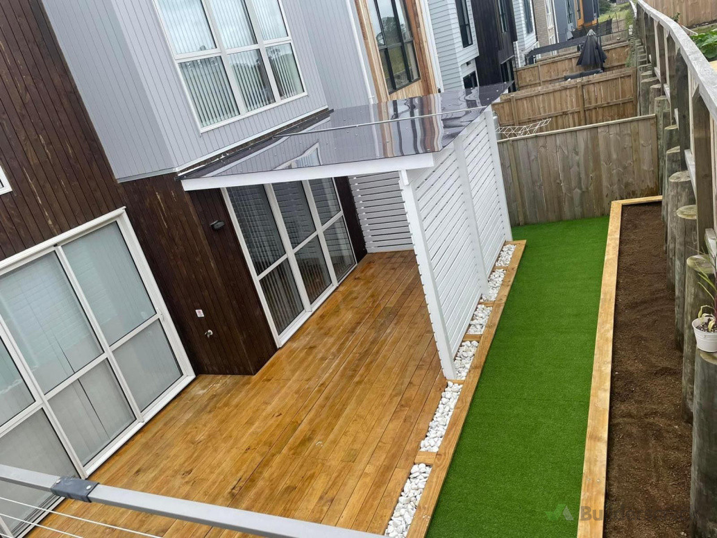 Landscaping deck and fencing remura