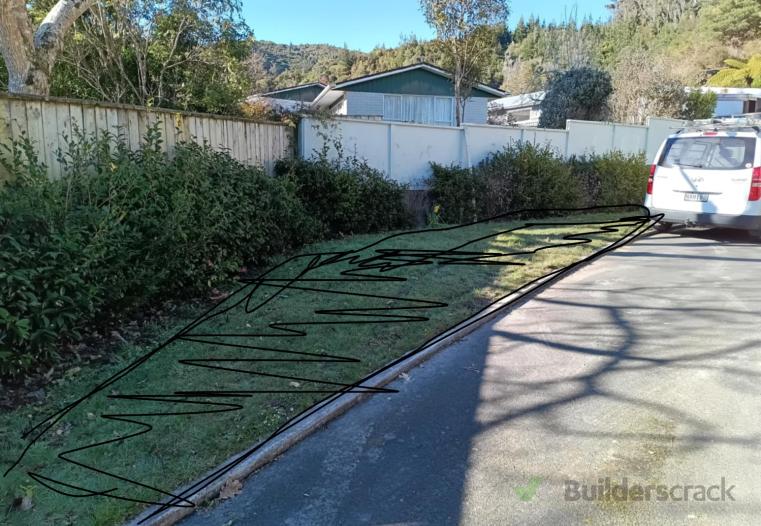Asphalt driveway widening/extension (#1150709) | Builderscrack