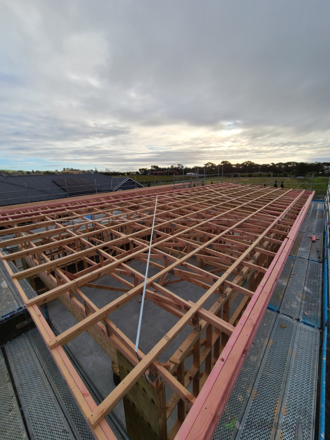 Roof framing with 600mm wide soffits